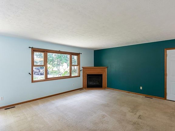 4th image of 6594 Summit City Rd