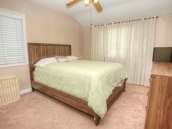 2nd image of 12710 Whitewood Ave
