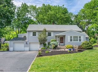4 Hamilton Ct, Hanover Twp., NJ 07981