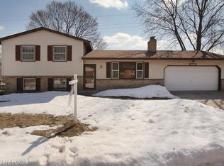 1746 Mapleview St SE, Kentwood, MI 49508