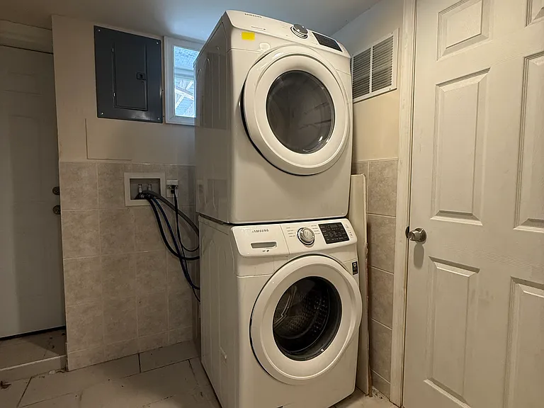 Laundry room: Washer and Dryer