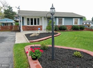 2906 Holland Dr, Manchester, MD 21102