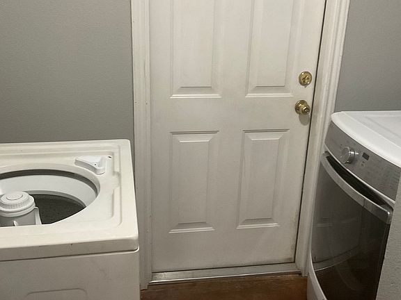 2nd image of 17002 Silverwood Dr APT 2