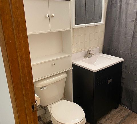 2nd image of 4018 W Lisbon Ave #3