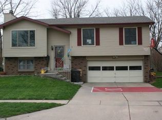 815 W Godfrey Dr, Lincoln, NE 68521