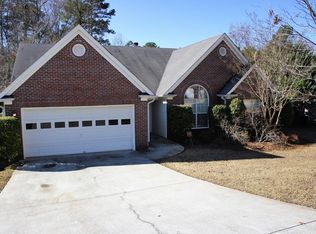 5775 Lakeview Cir, Lithonia, GA 30058