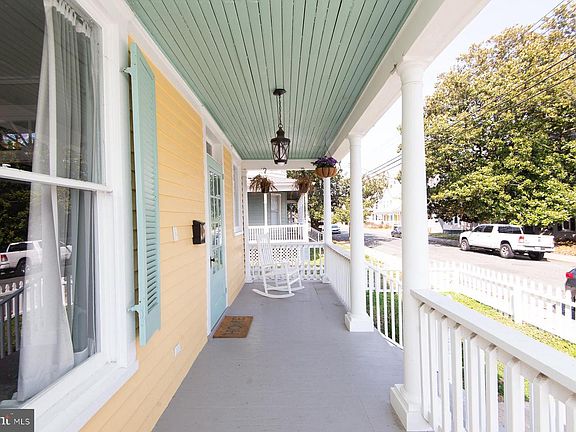 4th image of 700 Church St