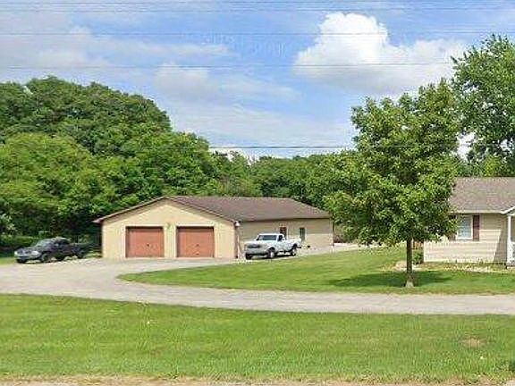 4th image of 1300 N State Road 109