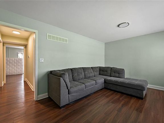 4th image of 6208 E 129th St