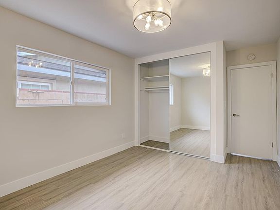4th image of 16737 Sunburst St