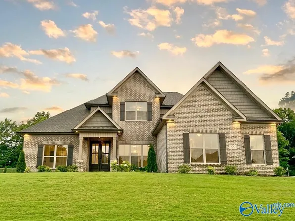 229 Oakland View Dr, Brownsboro, AL 35741