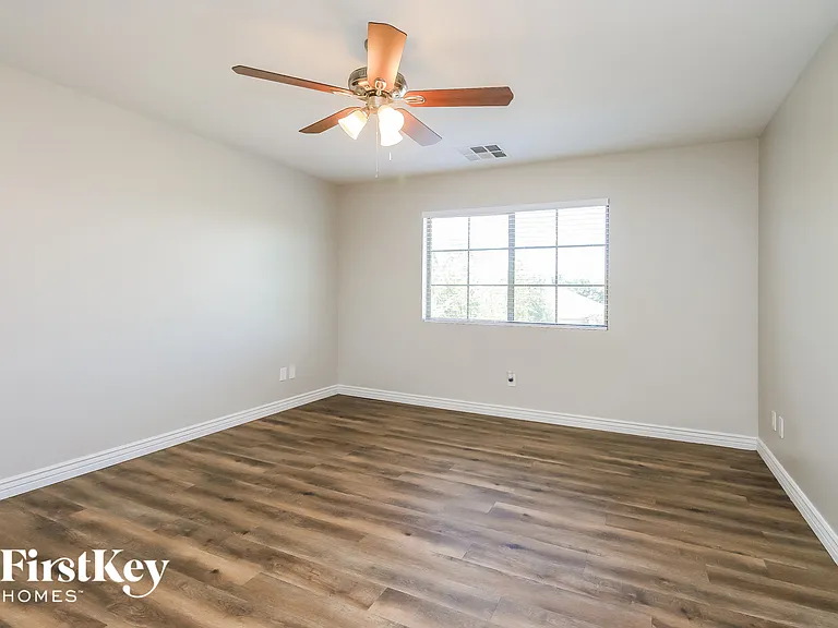 2477 W Wrangler Way — Photo 7