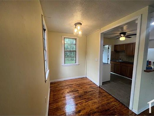 4th image of 1704 E 23rd St