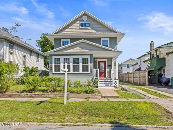 37 Willow Street, Hudson Falls, NY 12839