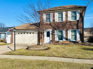 717 Berwick Pl, Roselle, IL 60172
