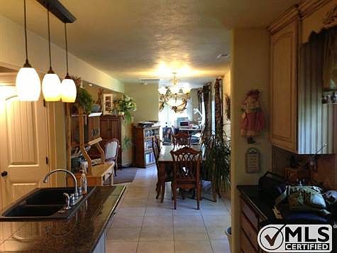 5th image of 2870 S Bloomington Hills Dr