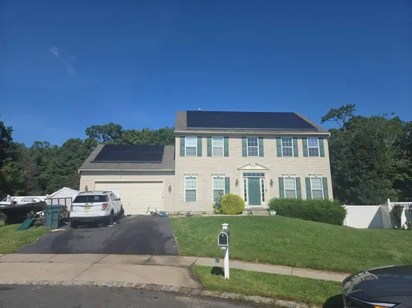 84 Vacari Way, Tuckerton, NJ 08087