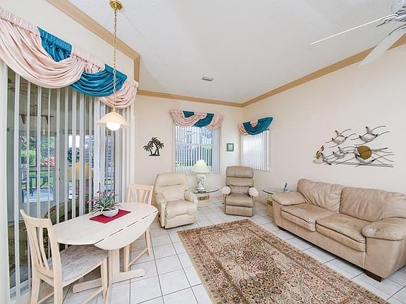 5th image of 4025 Murfield Dr E