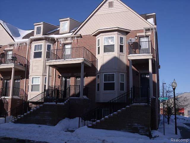 1st image of 41570 Hamlet Ln #1