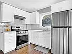 223 Erindale Ave #MAIN — Photo 13