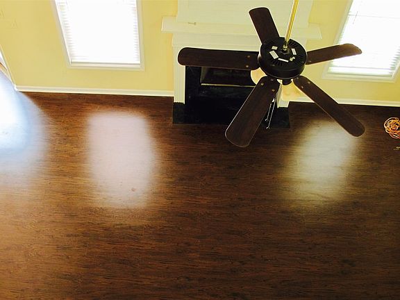 5th image of 55 Rosemary Pl