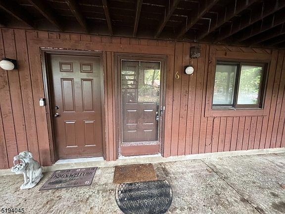 3rd image of 5 Squaw Valley Ct Unit 6
