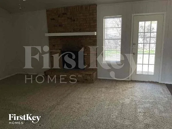 4 bed, 2.0 bath, 1617 sqft, $1,690 — Photo 3