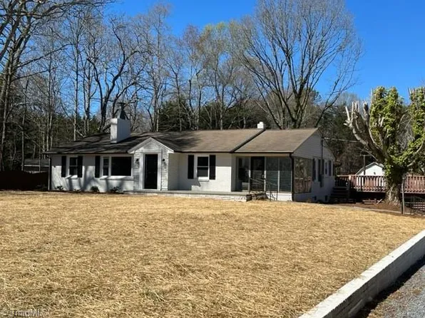 4545 Us Highway 158, Advance, NC 27006