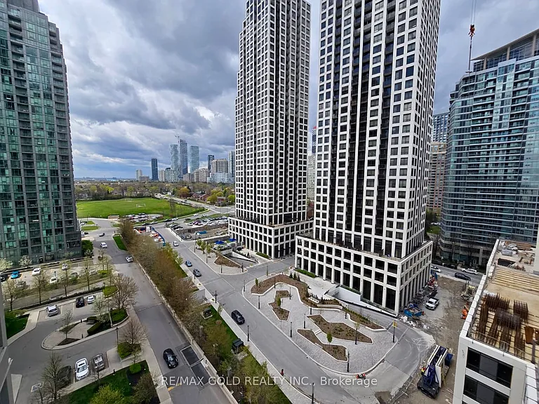 3504 Hurontario St #1607 — Photo 15