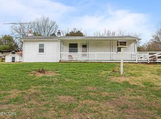 1245 Sugar Fork Rd, Dandridge, TN 37725
