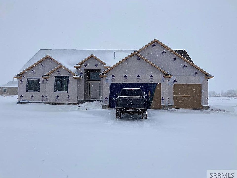 1st image of 650 Death Valley Ave