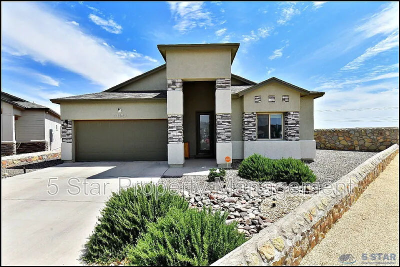 4 bed, 2.0 bath, 1872 sqft, $2,500 — Photo 3