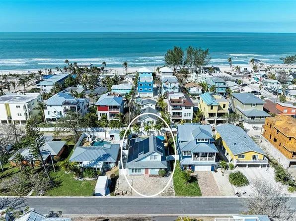 2210 Avenue B, Bradenton Beach, FL 34217