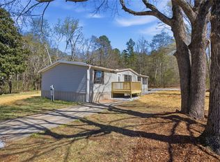 202 Greenbriar Dr, Seneca, SC 29678
