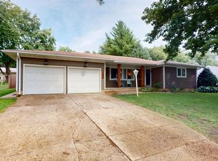 209 W 9th St, Alta, IA 51002
