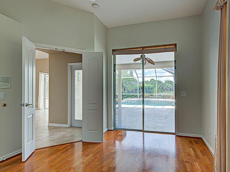 4th bedroom