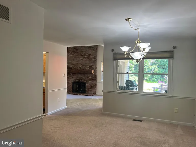 3576 Windridge Dr — Photo 16