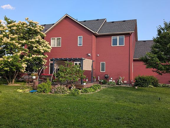 5th image of 3411 Tralee Ln NE