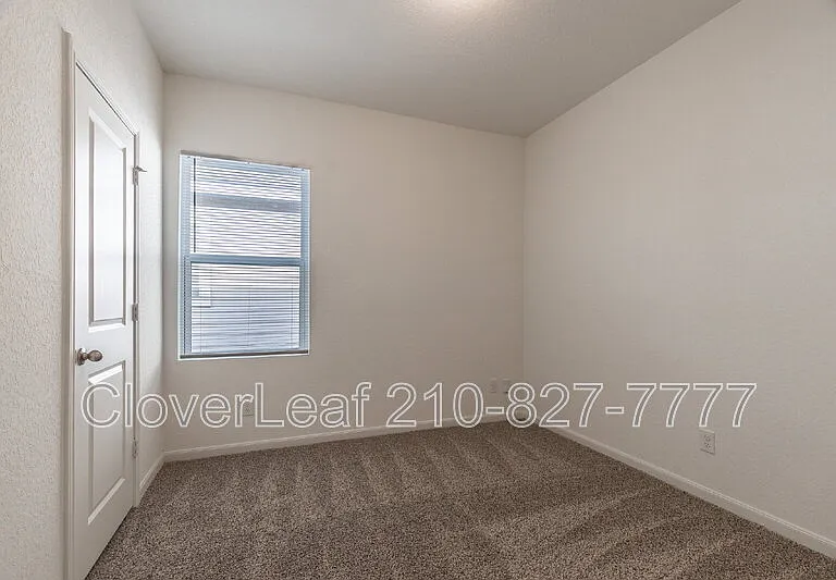 8360 Falcon Mdw — Photo 23