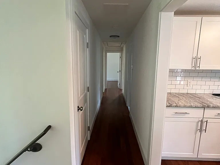 751 W Avon Rd — Photo 17