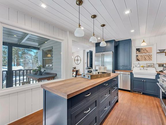 Recently renovated chef's kitchen