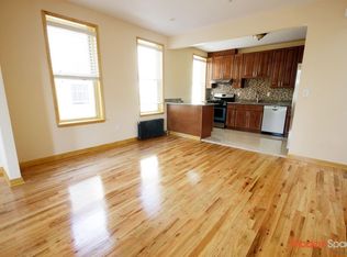 2261 Crescent St, Astoria, NY 11105