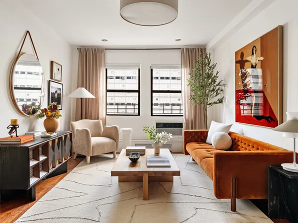424 West 49th Street image 1 of 11