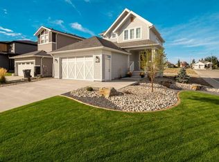 3028 E 21st St, Coaldale, AB T1M0E9