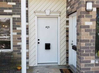 15 Aspen Ct, Coram, NY 11727