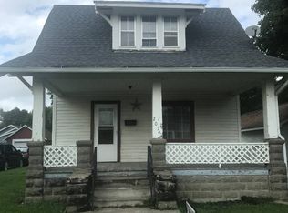 205 SW Kent St, Greenfield, IA 50849