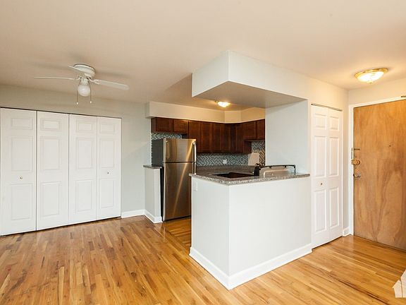 5th image of 1446 N Dearborn St APT 4