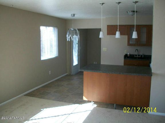 3rd image of 3646 E Blacklidge Dr