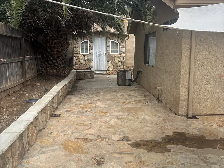 6769 N Constance Ave — Photo 7