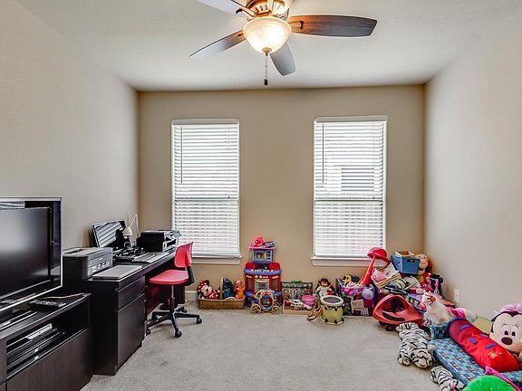 3rd image of 25815 Celtic Terrace Dr